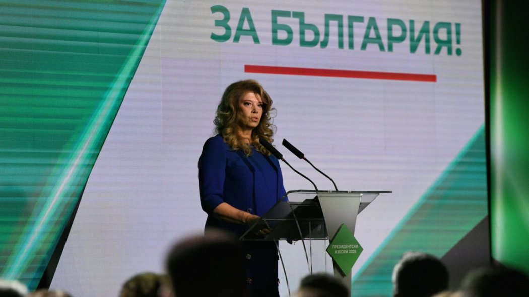 Йотова с твърда линия за Украйна: „Няма да допусна България да бъде въвлечена във войната“