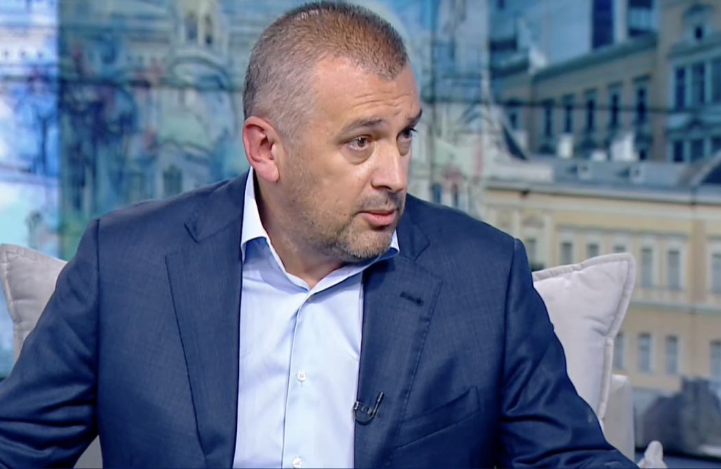 Пеев: Няма бойни самолети от конфликти у нас. Готвим твърда реформа за пътната безопасност