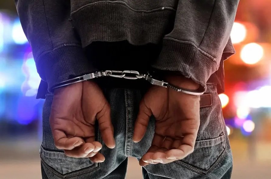 Задържаха в Румъния 25-годишния беглец: блъснал патрулка, откраднал кола и минал границата