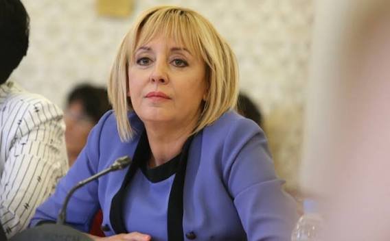 Мая Манолова оглави Комисията за защита на потребителите