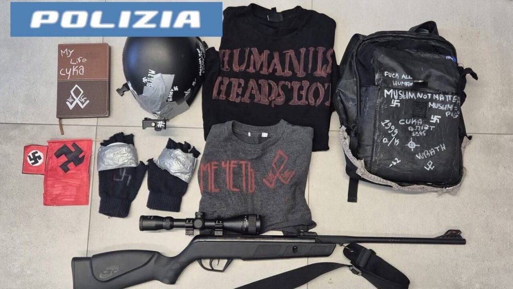 14-годишен в Италия заплашвал с насилие в училище: Откриха нацистки символи и самоделна защитна жилетка
