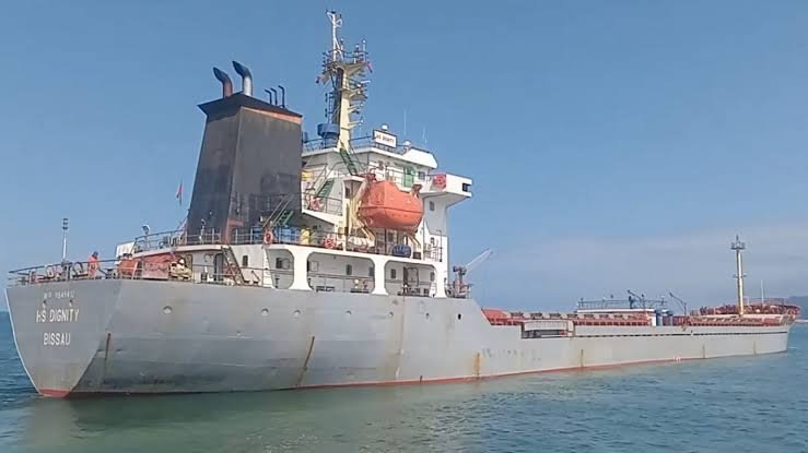 Край на спасителната операция край Крапец: 13 моряци остават в неизвестност