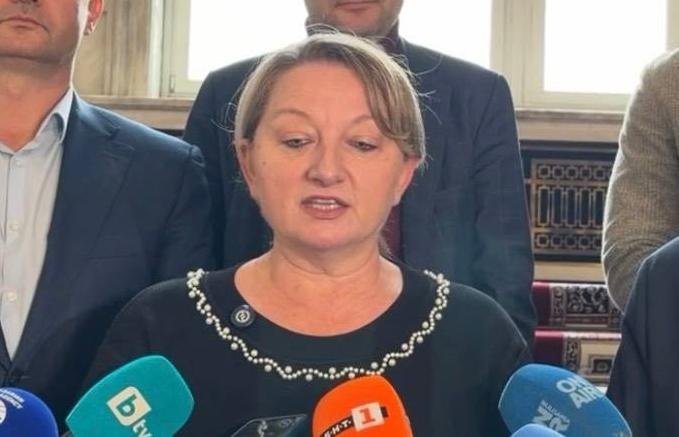 Сачева: Михаела Доцова трябва да поеме политическа отговорност