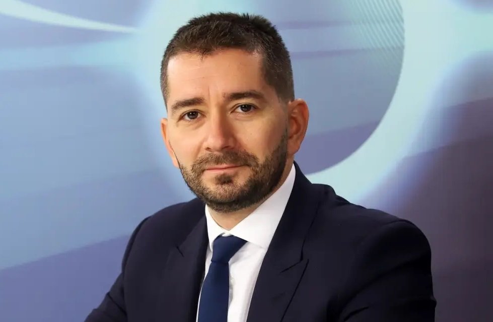 Слави Василев с нестандартно предизвикателство: Кани Борисов да „преплува Дунав“