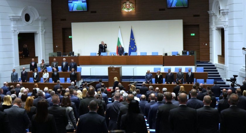 Новият парламент започва работа: бюджетът за 2026 г. влиза първи в дневния ред