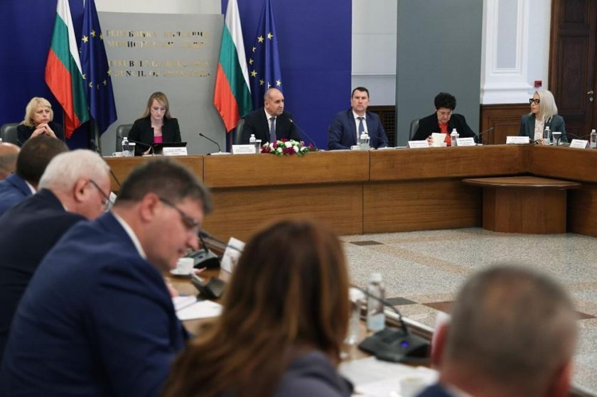 Румен Радев постави приоритети пред областните управители: бърза реакция при бедствия и повече инвестиции