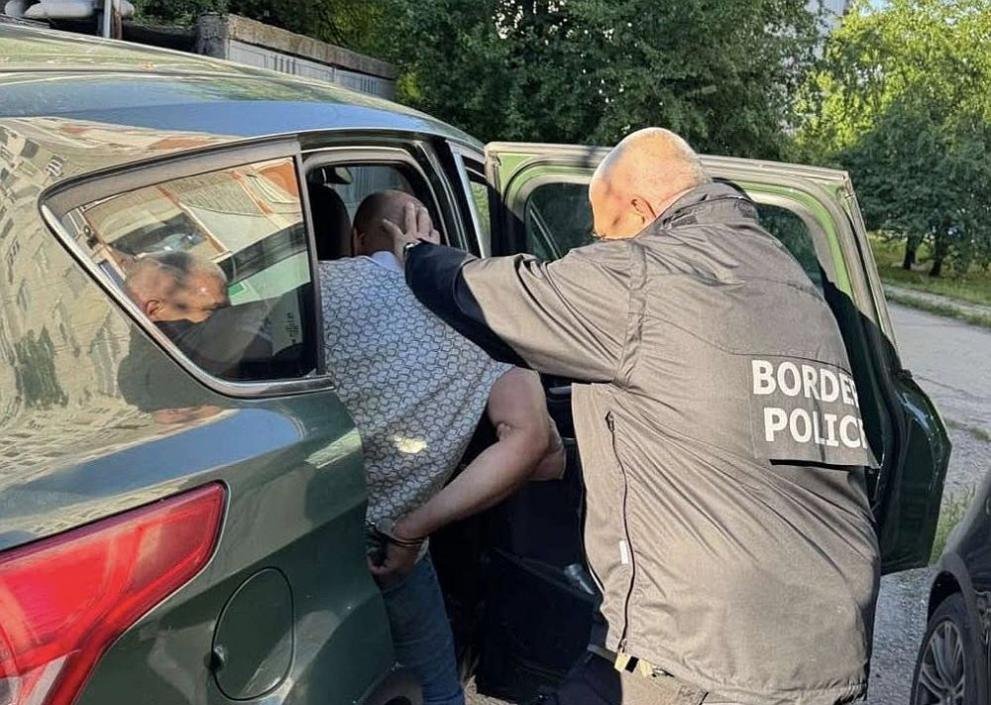 Разбиха международна група за трафик на мигранти, свързана със случая в Лозенец