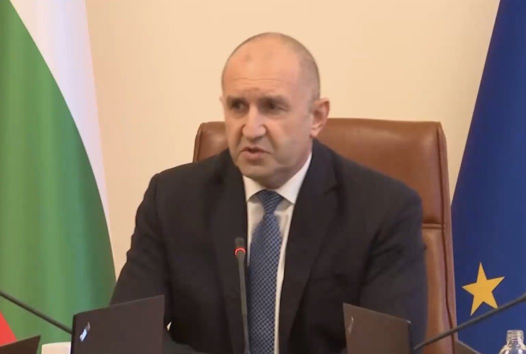 Радев: ЕК започва процедура по прекомерен дефицит за България на 3 юни