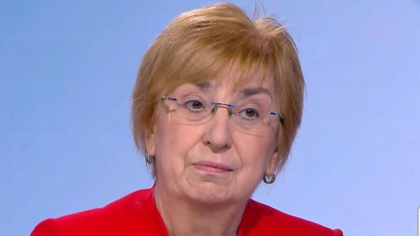 Проф. Екатерина Михайлова: Ако твърденията за полетите са верни, Десислава Атанасова трябва да подаде оставка