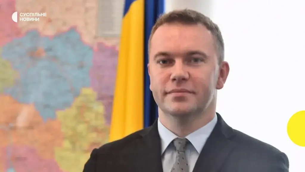 Патриот с бродирана риза: Как милиони за възстановяване на Украйна намериха своя „правилен“ път