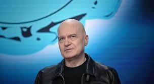 Слави Трифонов: Натиск върху министър и медийна тишина &ndash; защо за ПП&ndash;ДБ &bdquo;всичко може&ldquo;?