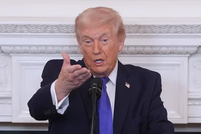 Тръмп и администрацията му се отдръпват от смяна на режима в Иран