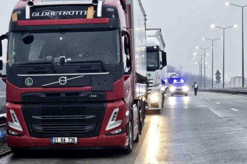 Срив на турски пунктове блокира трафика: 12 км опашка от камиони на &bdquo;Капитан Андреево&ldquo;