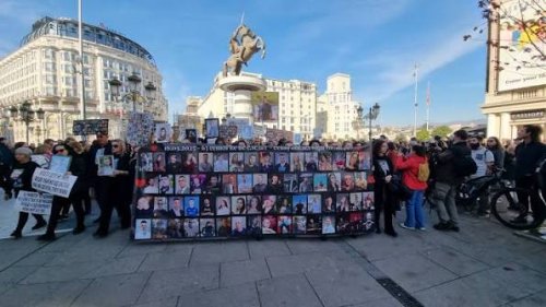 Кочани година по-късно: Северна Македония почита 63-те жертви от пожара в &bdquo;Пулс&ldquo;