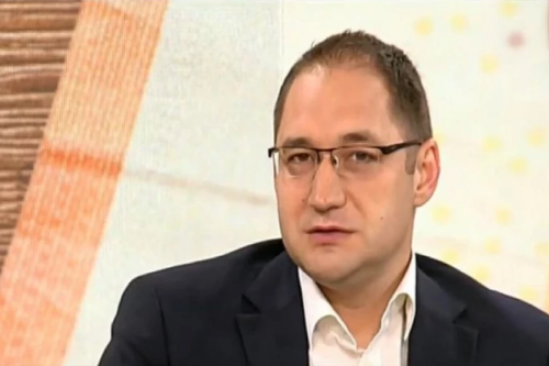 Икономист: Държавните заплати растат, частният сектор се свива &ndash; бюджетът страда