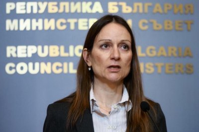 Министърът на икономиката: От 8000 жалби за тока само една е уважена