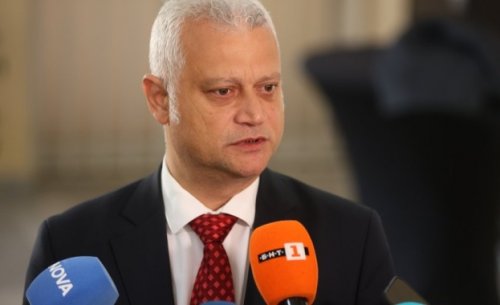 Дечев отрече връзка между рокадите в МВР и &bdquo;Петрохан&ldquo;: &bdquo;Нито един разследващ не е пипнат&ldquo;