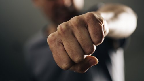 Пребиха мъж след полунощ в &bdquo;Източна промишлена зона&ldquo; в Русе: Полицията издирва нападателя