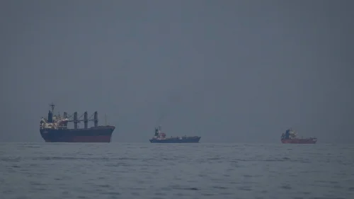 Иран отвори коридор за индийски кораби през Ормуз: трафикът остава под въпрос