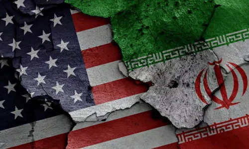 Иран заплаши САЩ и Израел с &bdquo;незабравим урок&ldquo; след експлозии край митинг в Техеран