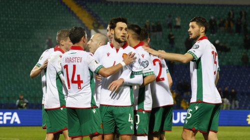 Националите ни кацнаха в Джакарта след 15-часов полет: България стартира във FIFA Series