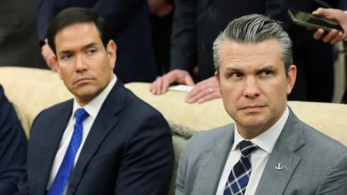 Неидентифицирани дронове прелетяха над база &bdquo;Форт Макнеър&ldquo;, където живеят Рубио и Хегсет