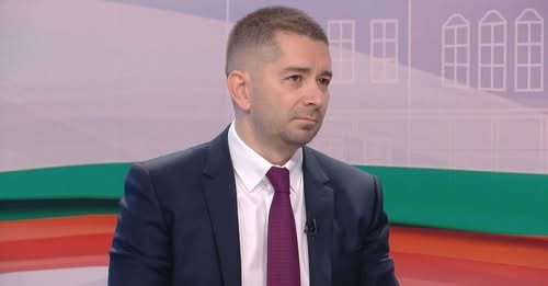 Слави Василев: Румен Радев е &bdquo;символ на юмрука, който може да удари по масата&ldquo; &ndash; &bdquo;Прогресивна България&ldquo; върви към исторически резултат