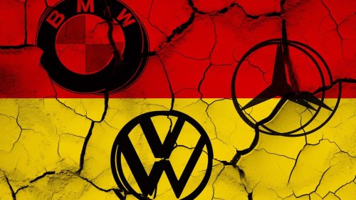 Германските автомобилни гиганти са под натиск: печалбите се сриват, но секторът остава стабилен