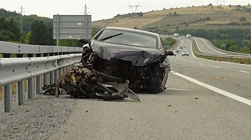 Доклад: 30% от загиналите на пътищата в България през 2025 г. умират при удар в крайпътни обекти