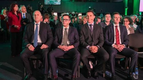 "Тренд": Радев води убедително, битката за третото място се ожесточава, БСП е на ръба