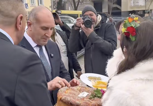 Румен Радев в Бяла: Да си върнем държавата (ВИДЕО)