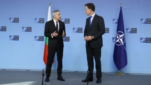 Гюров пред Рюте в НАТО: Черно море вече не е търговски коридор, а фронт на риск