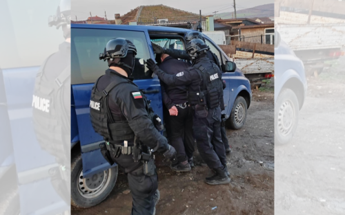 Удар срещу купения вот: 6 задържани и 7000 евро открити в Бургас