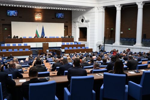 Законът за лобизма мина окончателно: Парламентът отключи 437 млн. евро по ПВУ