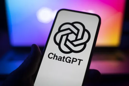 ЕК удари ChatGPT с най-строгия режим по DSA: Нов надзор, проверки и глоби до 6%