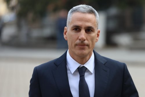 Попиванов: Гюров реши за ден да стане служебен премиер, а за президент се &bdquo;колебае&ldquo; вече месеци