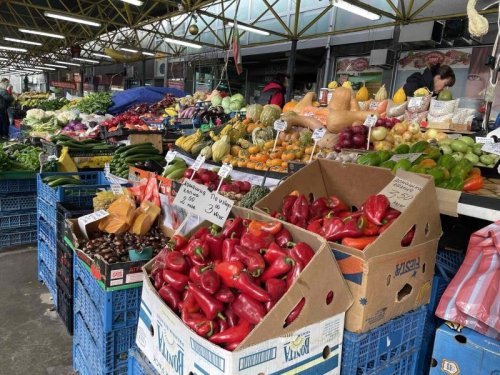 Рязък спад на борсите: Плодовете поевтиняват с над 10%, морковите падат с над 21%