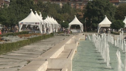 Последен шанс за &bdquo;Алея на книгата&ldquo; в София: Фестивалът приключва днес