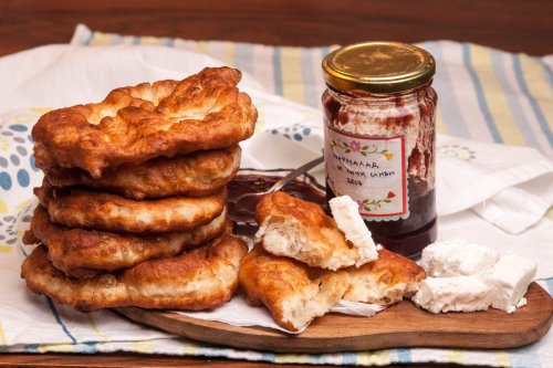 Рецепта на деня: Лесни мекици без мая, меки отвътре и хрупкави отвън