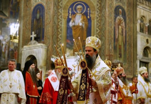 Патриарх Даниил: Господ победи смъртта чрез Кръста