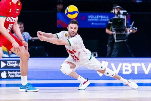 Салпаров даде пропуски и дари шампионска фланелка на НСА преди бенефиса си