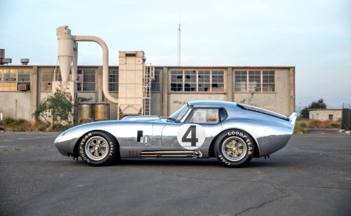 Shelby Cobra Daytona Coupe пренаписа историята на колекционерските автомобили: 42,9 млн. долара и нов рекорд за американска кола