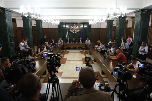 &bdquo;Петрохан&ldquo; влиза под лупа: Проверяват прокуратурата заради разгласени лични данни