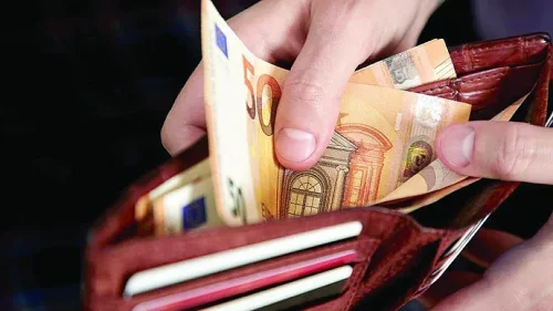 София дърпа България: 44% от БВП е в столицата, а заплатите минаха 1900 евро