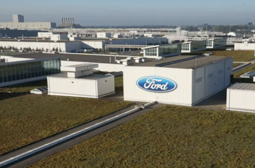 Ford натисна аварийната спирачка: производството на F-150 замръзва за дни