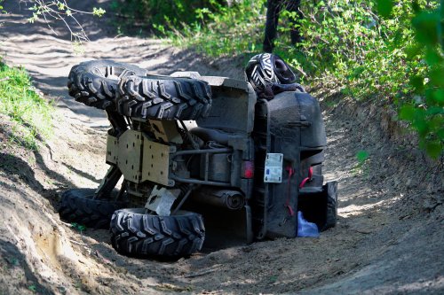 Две деца катастрофираха с кросов мотор и АТВ край село Голямо Градище