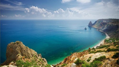 Черно море се затопля все по-бързо: Риск за рибата, туризма и крайбрежието