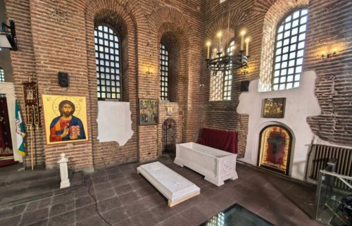 България посреща с държавни почести тленните останки на цар Самуил