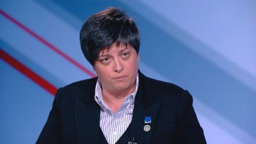 Русинова: Не може пътищата да са отвратителни и после да се чудим защо има катастрофи