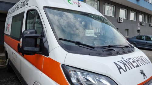 Трагедия на терена: Футболист почина по време на мач в Чипровци